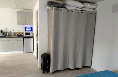 appartement centre ville du Boulou pour 2 adultes-2 enfants- check in 18h 20h check out 11h max juillet-aout 1 semaine minimum - Foto 13