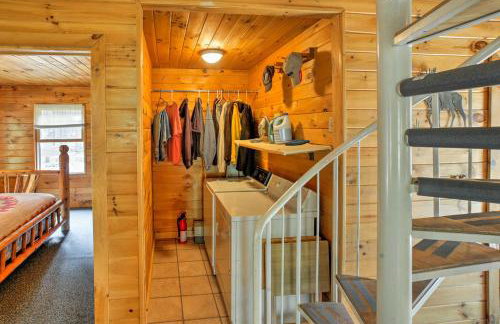 Private South Boardman Cabin on 10 Forest Acres! - Foto 9