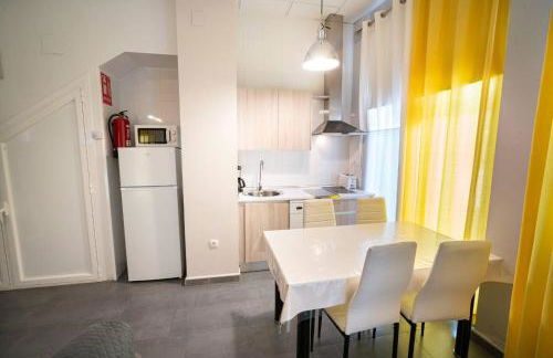 Apartamentos La Plazuela Baños de Montemayor - Foto 4