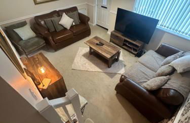 Cosy 2 Bed House near Birmingham Airport & NEC - Foto 11