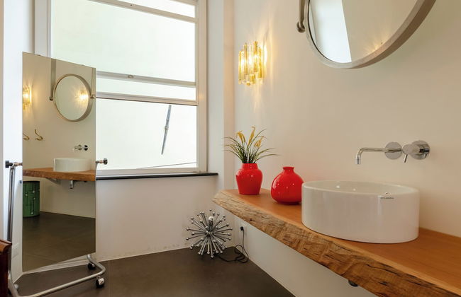 JOIVY Exclusive 3-bedroom flat near Cathedral of Genoa - Foto 65