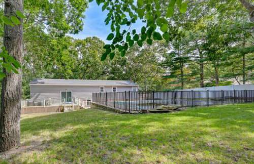 Hampton Bays Retreat Walk to Squires Beach! - Foto 19