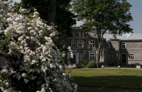 ŻAR - Dworek w Żarnowcu - Foto 11