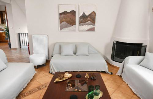 Corinthian Green Villa - Photo 9