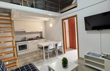 Sun n' Fun Apartments with Pool - Photo 12