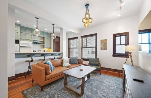 Historic, chic loft 3 blocks from The Strand in downtown Galveston - Foto 12