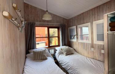 Branscombe Chalet on the Beach - Photo 8