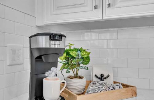 Bayview Pointe - Luxury home with heated pool! Near Anna Maria isle! - Photo 12