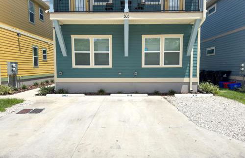 The Prairie Suite Newly Built Upscale Central - Photo 50