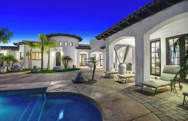 Villa Toscana by Avantstay Palatial Villa With Spa, Pool, Theater & Game Room! Permit#4769 - Foto 15