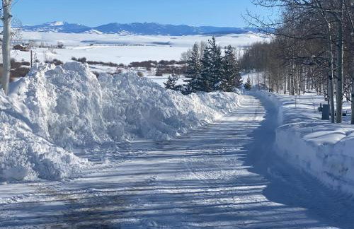 Whistle Pig Retreat at 22 West Cabins and Recreation - Foto 43