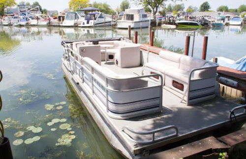 Inglewood Haven and Toys Sleeps 12 - Foto 11