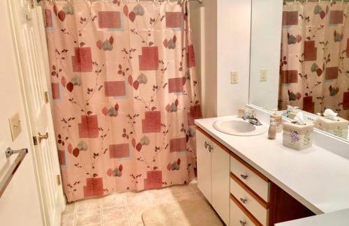 G4 Modern home with AC within walking distance of golf course and Mt Washington Hotel - Foto 8