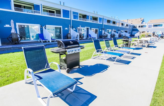 Edgewater Beach Resort, a VRI resort - Photo 45