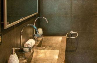 Les Ecureuils -Rénové 100m2 - 8per - Skis aux Pieds - Vue sur la Montagne - Foto 25