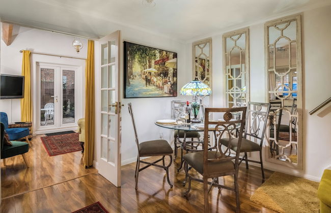 Mirrored Reflections - Photo 6