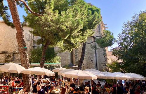 T2 Beaux Arts parking privé gratuit - Photo 40