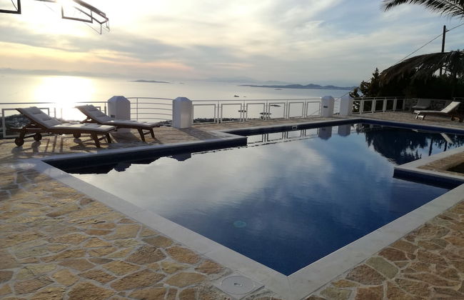 Infinity Blue Suites - Photo 53