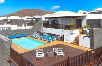 CASA LAURA VISTA LOBOS - spacious Villa with heatable pool and sea views - Photo 1