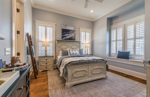 Couples Retreat, Walk to waterfront, shops and restaurants! - Foto 6