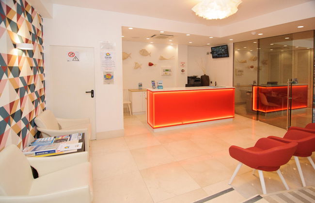 Poniente Playa Aparthotel - Photo 3