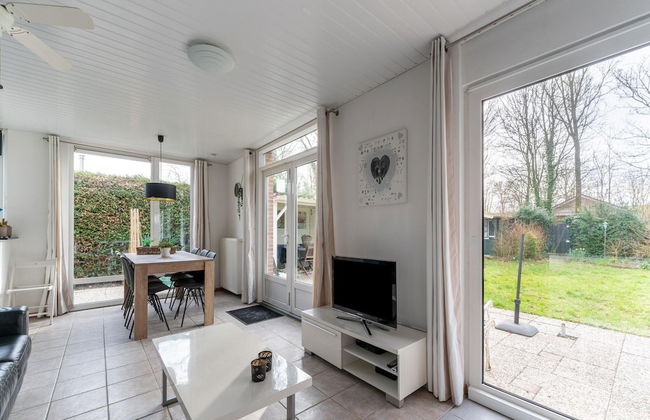 Holiday Home in Zeeland Near Lake - Foto 23