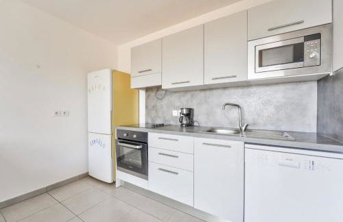 Lovely 1BR with garden, private parking & Sea View - Foto 4