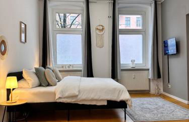 Großes 3-SZ Apartment im Herzen von Neukölln - Foto 1