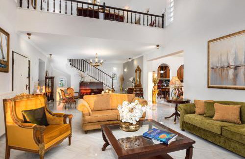 Renko Royal Villa - Private Infinity Pool & Garden - Athens Riviera - Foto 21