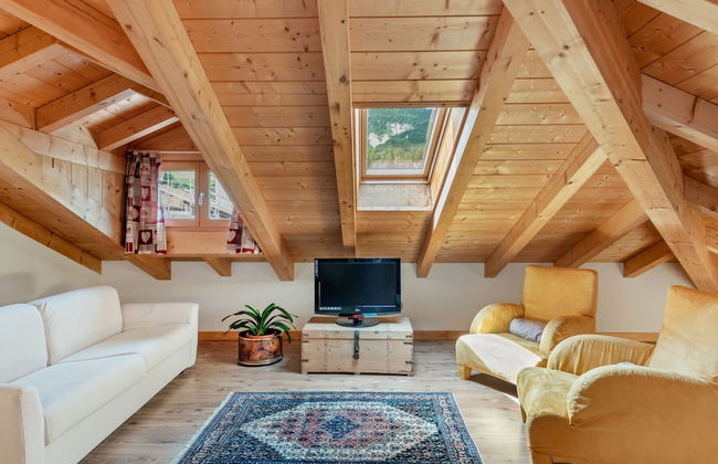 Belvilla by OYO Charming Apartment in Brez With TV - Foto 15