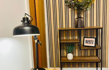 Central, Modern Apartment - Private Terrace - Dog Friendly - Photo 19