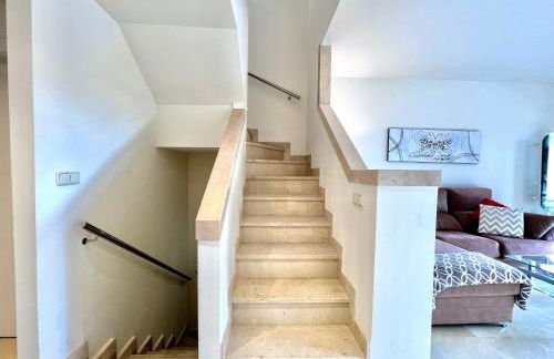 Oasis con piscina y sol - Foto 55