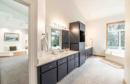 Breathtaking Lake Fernan Views & Cozy Comforts - Foto 40