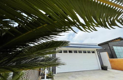 Mile to Beach! Private, Family & Pet Friendly Oasis! Pool Table & Hot tub! - Photo 24