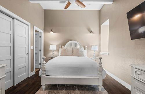 Stylish Church Conversion Walk to LoHi - Foto 27