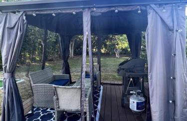 Modern Tropical Oasis with Arcade, HotTub & MiniGolf - Foto 11