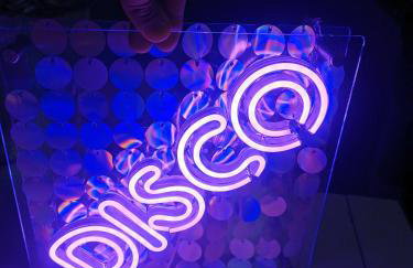 Lincoln Halo Dome,Hot Tub,6 beds, Projector - Groups OK - Foto 8