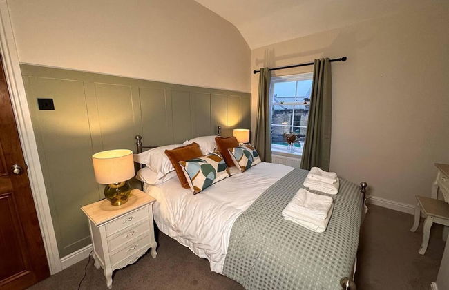 Captivating 3-bed Cottage in Saltaire - Foto 12