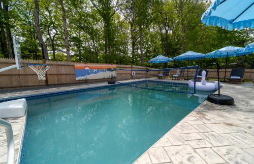 Cape Cod heated Pool, Putting Green, Speak Easy, Game room, - Foto 32