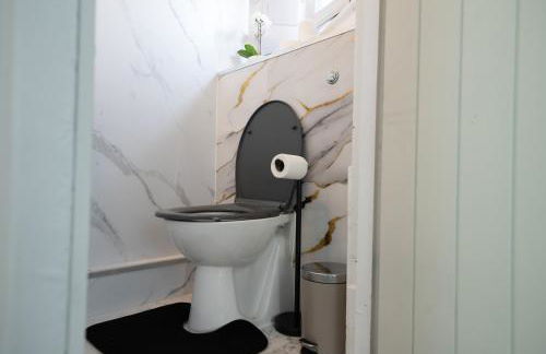 3BR Home Gem - sleeps 9 - Netflix - Near O2 & Greenwich Park - Foto 75