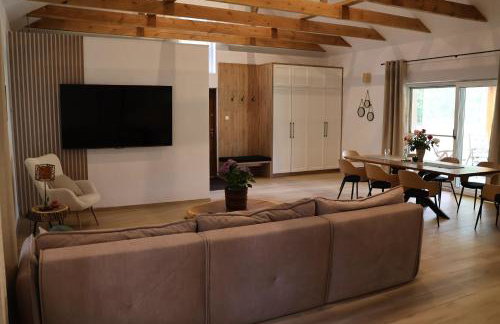 Dom w lesie przy stawach - Foto 18