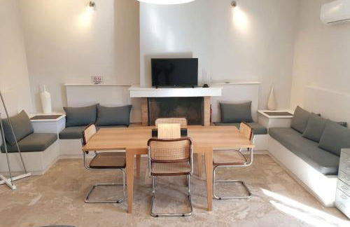 Rooftop Studio Apt - 5 Min Walk to Holargos Metro - Foto 8