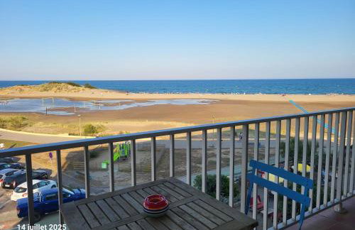 T2 sur la plage de Saint Pierre la mer ! - Foto 9