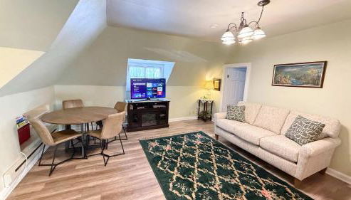 Historic Loft on top of The Governor's Mansion - Foto 4