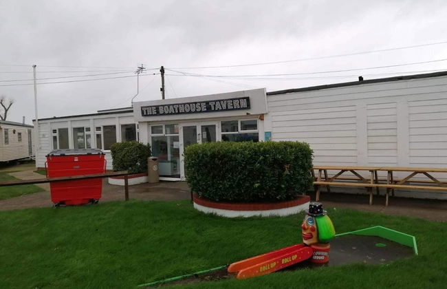 3 Bed 8 Berth Caravan With Decking Free Wifi - Foto 12