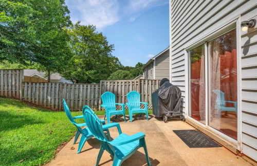 Updated University Area Home with Hot Tub Near Charlotte Your Perfect Retreat - Foto 30