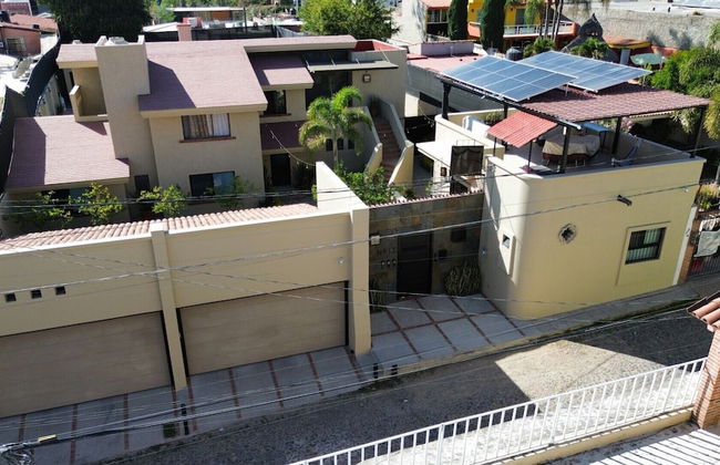 Large Ajijic 2 Bedroom Retreat With Modern Amenities & Centrally Located - Foto 45