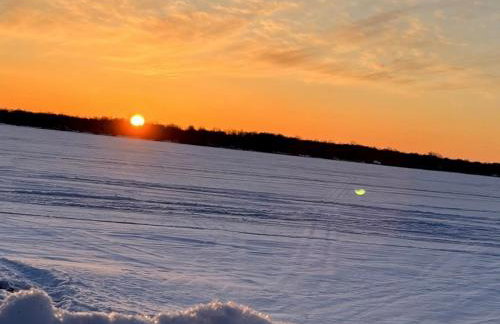 Charming Long Lake Cottage-Hot Tub-Pet Friendly-Near Alpena - Photo 3