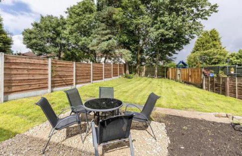 3 Bed House - Sleeps 5 - Parking - Garden - Wifi - Foto 12