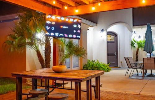 4 Bedrooms Pool Game room Massive Kitchen - Photo 20